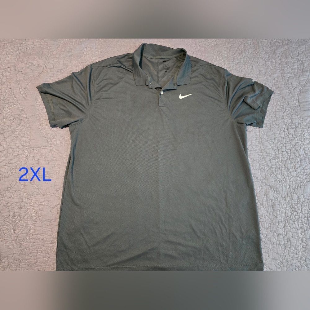 Nike Men's Green/Gray Polo Shirt